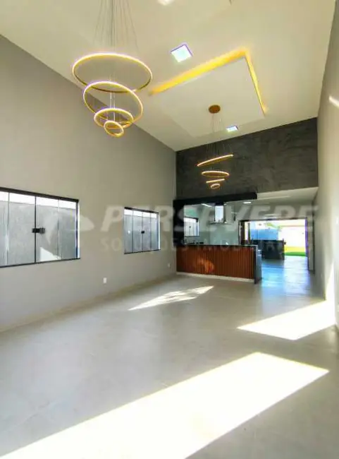 Foto 2 de Casa com 3 quartos à venda, 170m2 em Marica - RJ