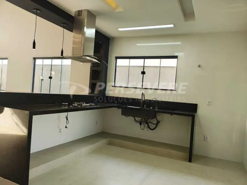 Foto 6 de Casa com 3 quartos à venda, 170m2 em Marica - RJ