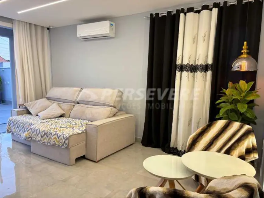 Foto 8 de Casa com 4 quartos à venda, 22558m2 em Marica - RJ