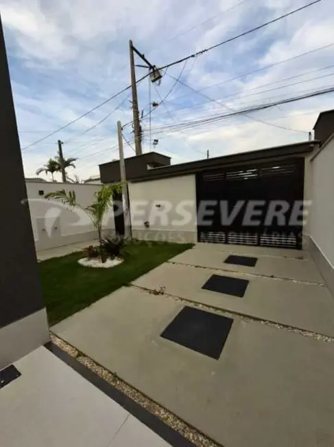 Foto 3 de Casa com 3 quartos à venda, 127m2 em Marica - RJ