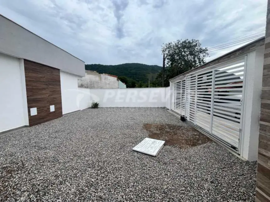 Foto 4 de Casa de Condomínio com 2 quartos à venda, 55m2 em Marica - RJ
