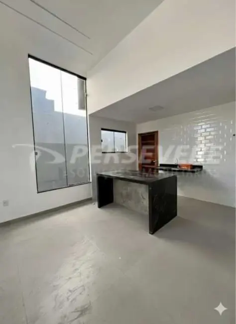 Foto 3 de Casa com 3 quartos à venda, 112m2 em Marica - RJ