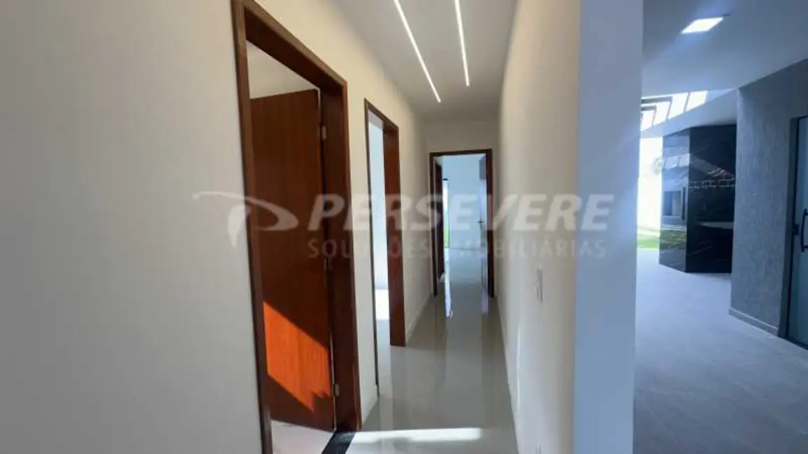 Foto 6 de Casa com 3 quartos à venda, 147m2 em Marica - RJ