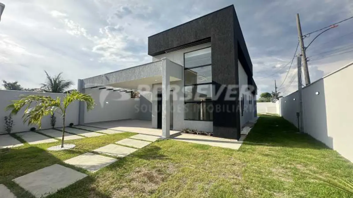 Foto 1 de Casa com 3 quartos à venda, 147m2 em Marica - RJ