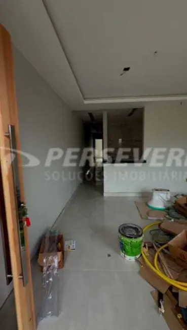 Foto 3 de Casa com 3 quartos à venda, 90m2 em Marica - RJ