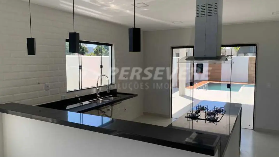 Foto 7 de Casa de Condomínio com 3 quartos à venda, 185m2 em Marica - RJ