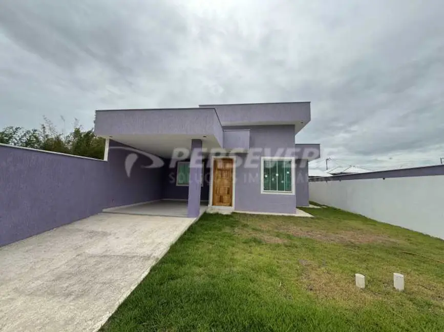 Casa de Condomínio com 3 quartos à venda, 111m2 em Marica - RJ - imagem 2 Foto 2 de Casa de Condomínio com 3 quartos à venda, 111m2 em Marica - RJ