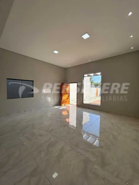Foto 2 de Casa com 3 quartos à venda, 106m2 em Marica - RJ