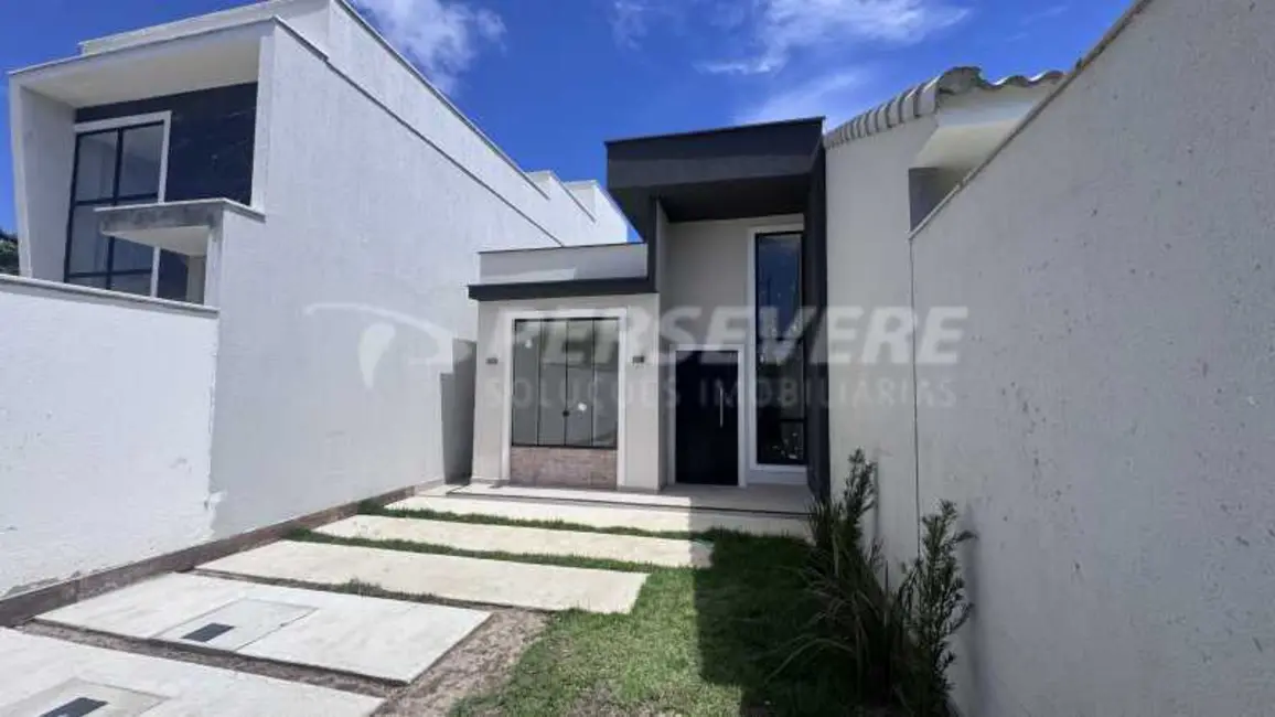 Foto 2 de Casa com 2 quartos à venda, 90m2 em Marica - RJ