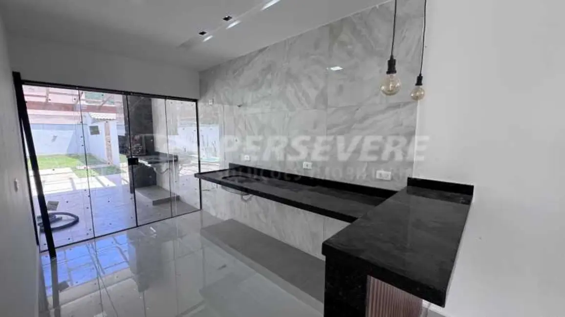 Foto 7 de Casa com 2 quartos à venda, 90m2 em Marica - RJ