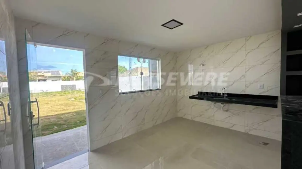 Foto 2 de Casa com 3 quartos à venda, 105m2 em Marica - RJ