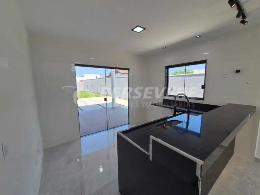 Casa com 3 quartos à venda, 10376m2 em Marica - RJ - imagem 5 Foto 5 de Casa com 3 quartos à venda, 10376m2 em Marica - RJ