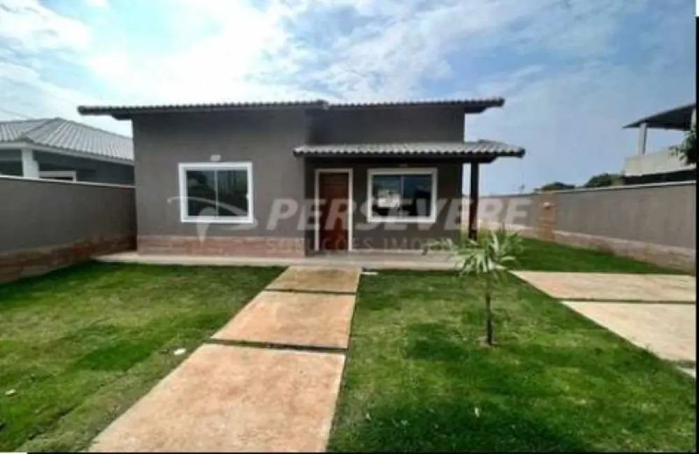 Foto 1 de Casa com 2 quartos à venda, 74m2 em Marica - RJ