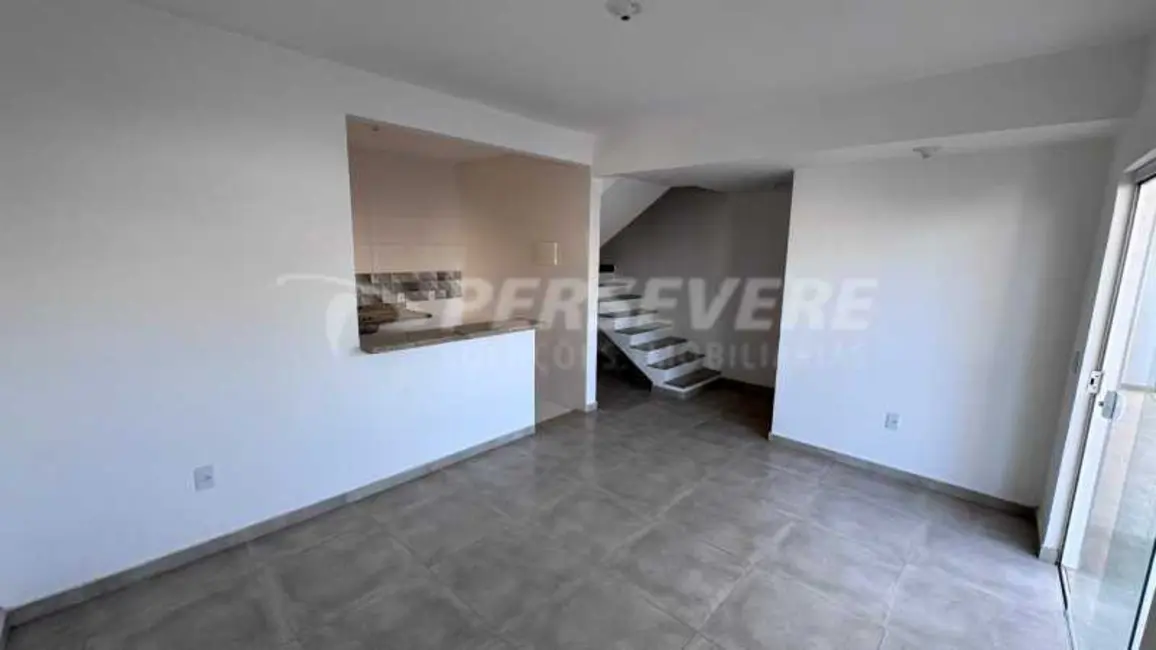 Foto 3 de Casa com 2 quartos à venda, 829m2 em Marica - RJ