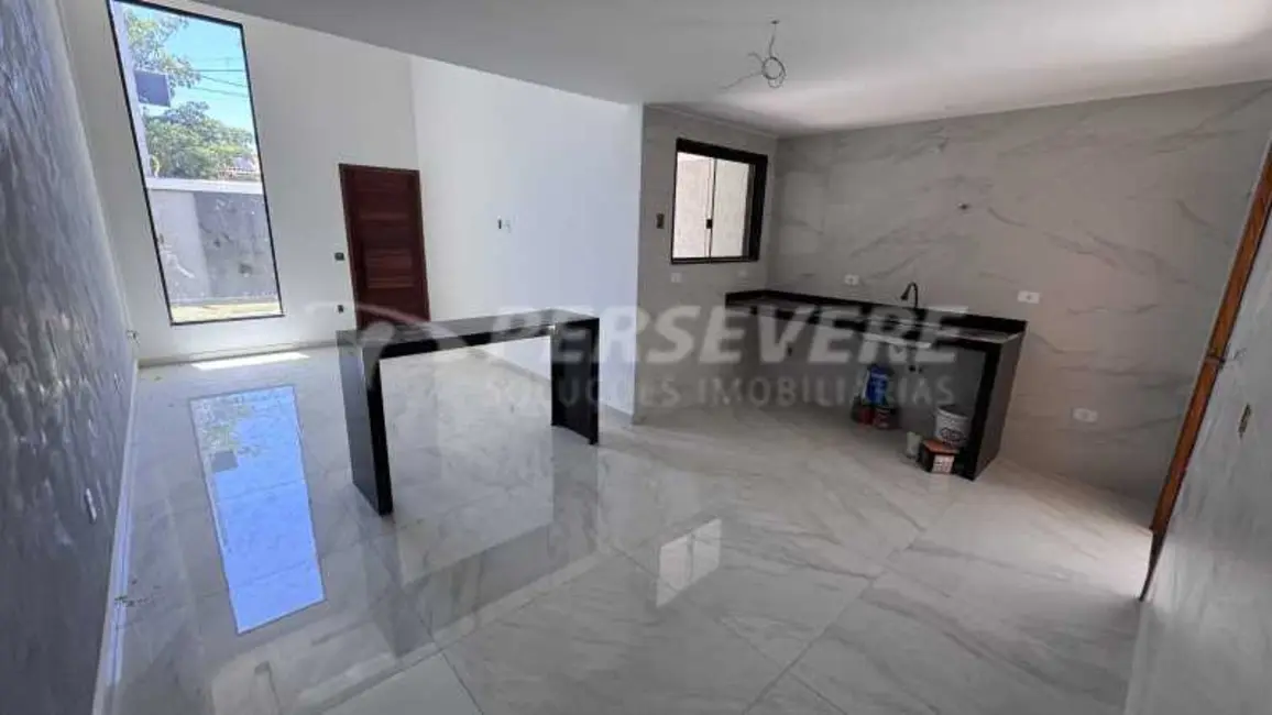 Foto 9 de Casa com 2 quartos à venda, 80m2 em Marica - RJ