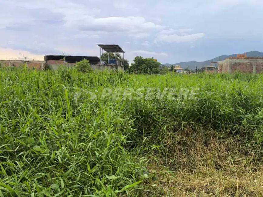 Foto 2 de Terreno / Lote à venda, 480m2 em Marica - RJ