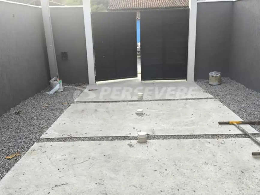 Foto 2 de Casa com 3 quartos à venda, 90m2 em Marica - RJ