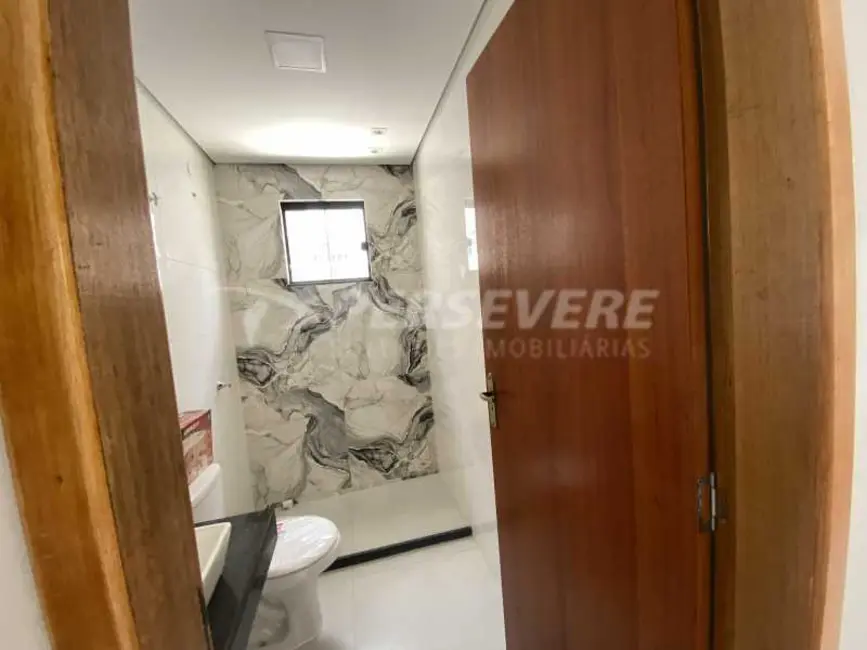 Foto 6 de Casa com 2 quartos à venda, 96m2 em Marica - RJ