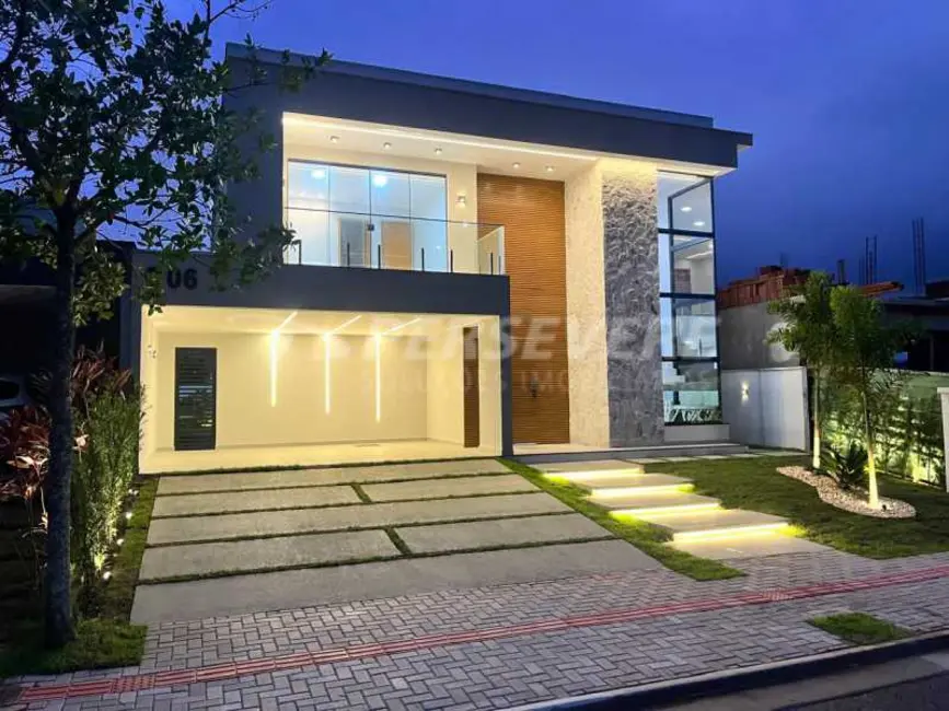 Casa de Condomínio com 3 quartos à venda, 280m2 em Marica - RJ - imagem 2 Foto 2 de Casa de Condomínio com 3 quartos à venda, 280m2 em Marica - RJ