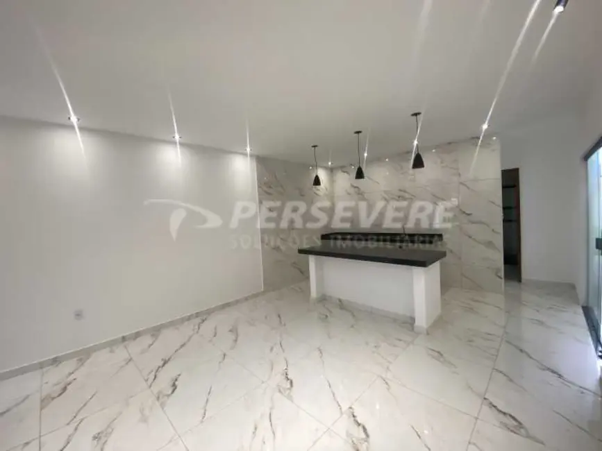 Foto 3 de Casa com 3 quartos à venda, 85m2 em Marica - RJ
