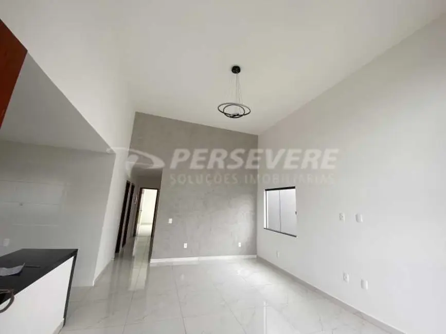 Foto 2 de Casa com 3 quartos à venda, 126m2 em Marica - RJ