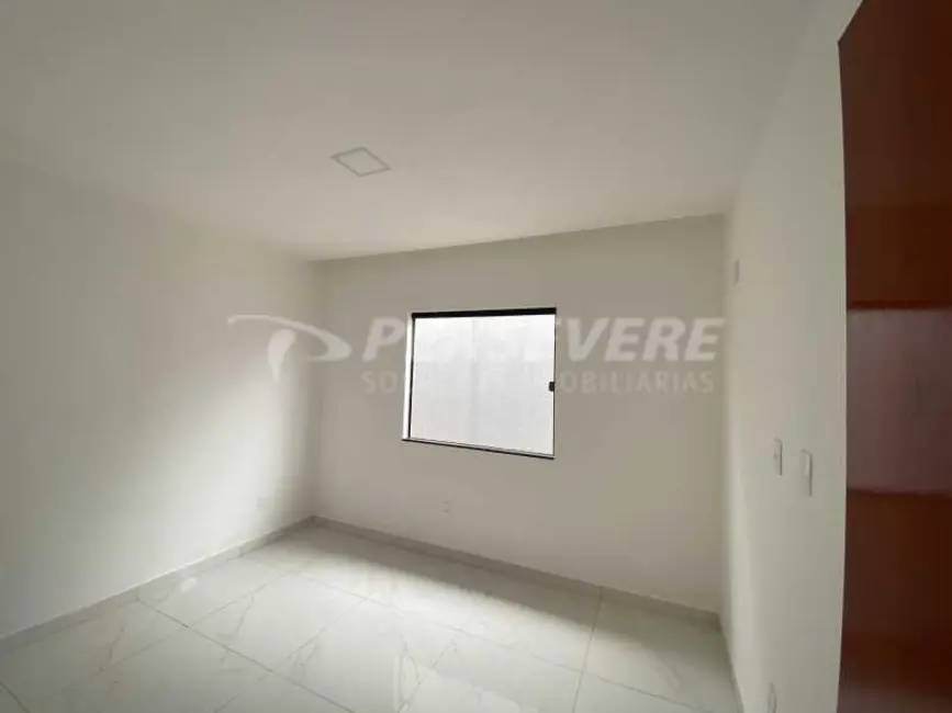 Foto 4 de Casa com 3 quartos à venda, 126m2 em Marica - RJ