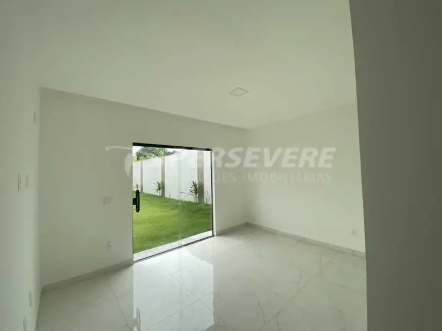 Foto 9 de Casa com 3 quartos à venda, 126m2 em Marica - RJ