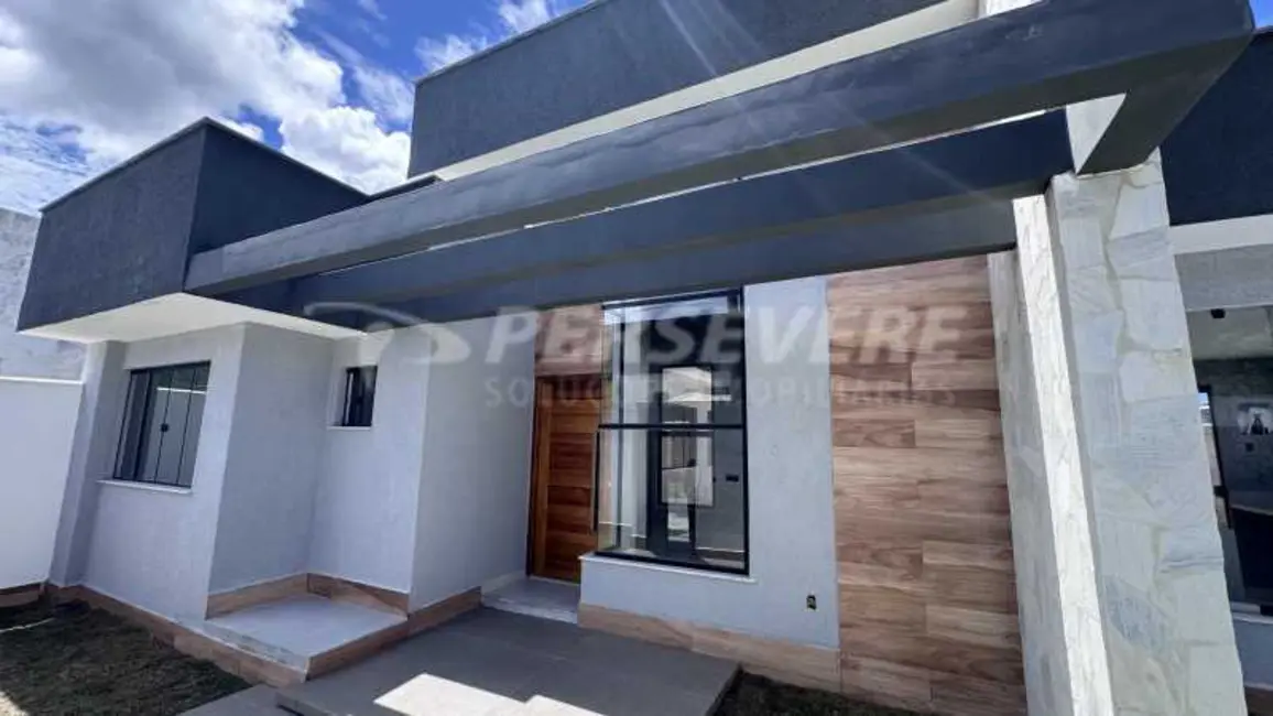 Foto 3 de Casa com 3 quartos à venda, 103m2 em Marica - RJ