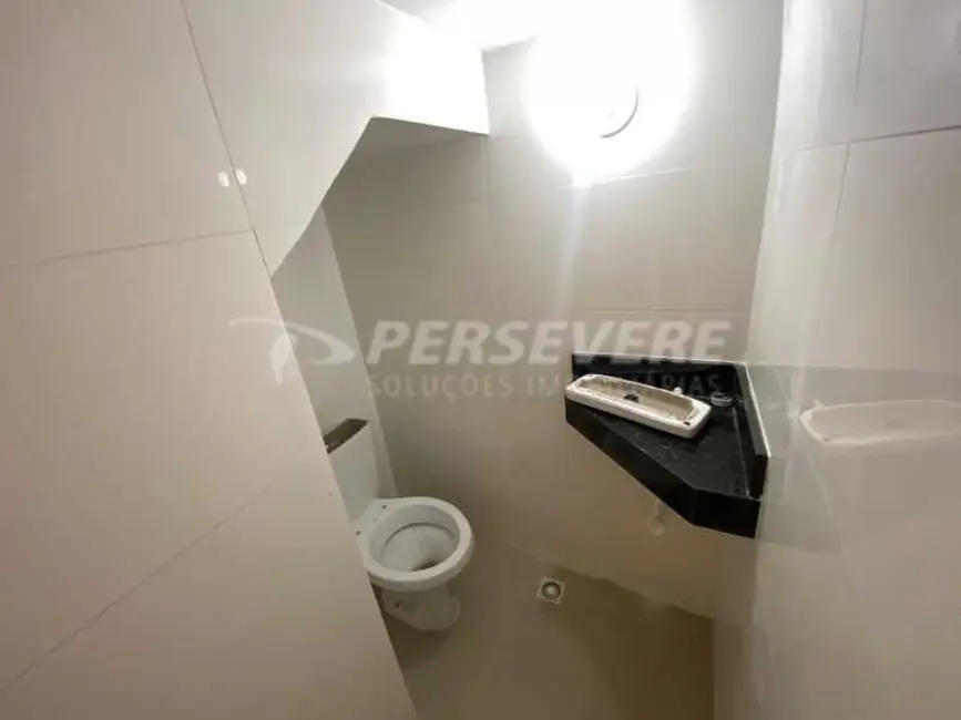 Foto 5 de Casa com 2 quartos à venda, 80m2 em Marica - RJ
