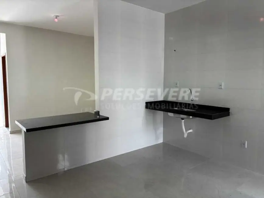 Foto 5 de Casa com 2 quartos à venda, 57m2 em Marica - RJ