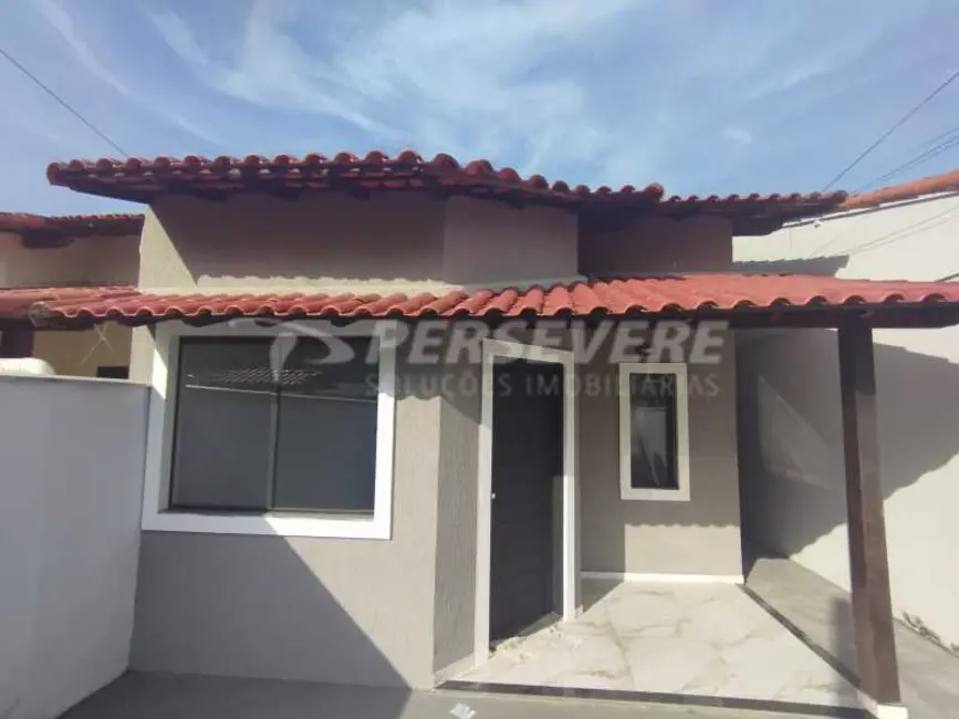 Foto 1 de Casa com 2 quartos à venda, 78m2 em Marica - RJ