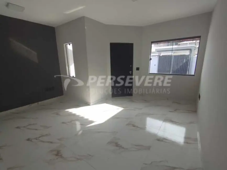 Foto 4 de Casa com 2 quartos à venda, 78m2 em Marica - RJ