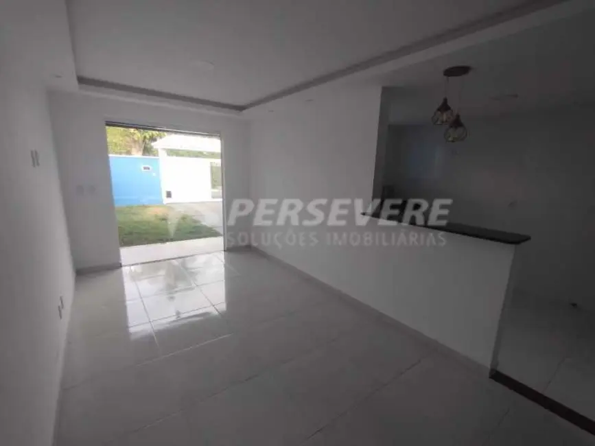 Foto 4 de Casa com 2 quartos à venda, 78m2 em Marica - RJ