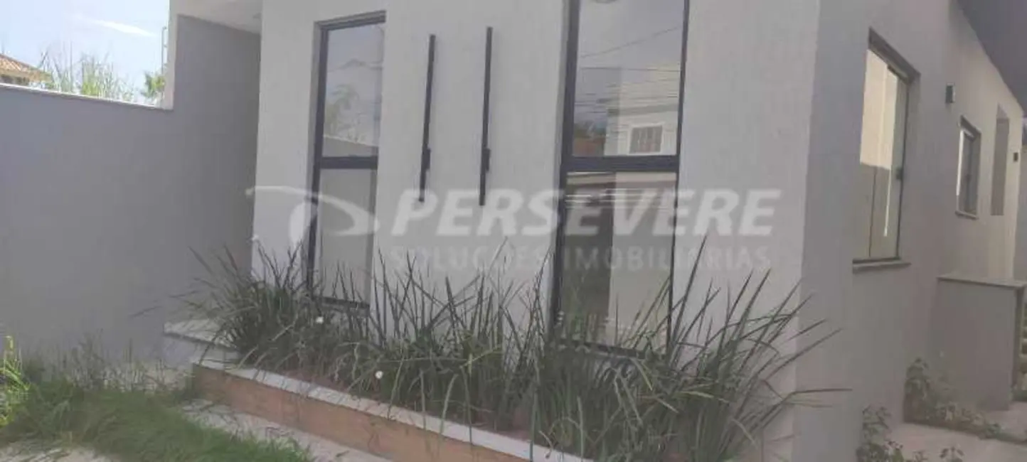 Foto 2 de Casa com 3 quartos à venda, 109m2 em Marica - RJ