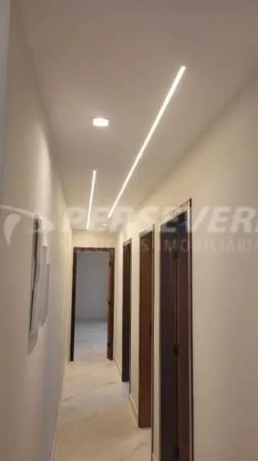 Foto 9 de Casa com 3 quartos à venda, 2025m2 em Marica - RJ