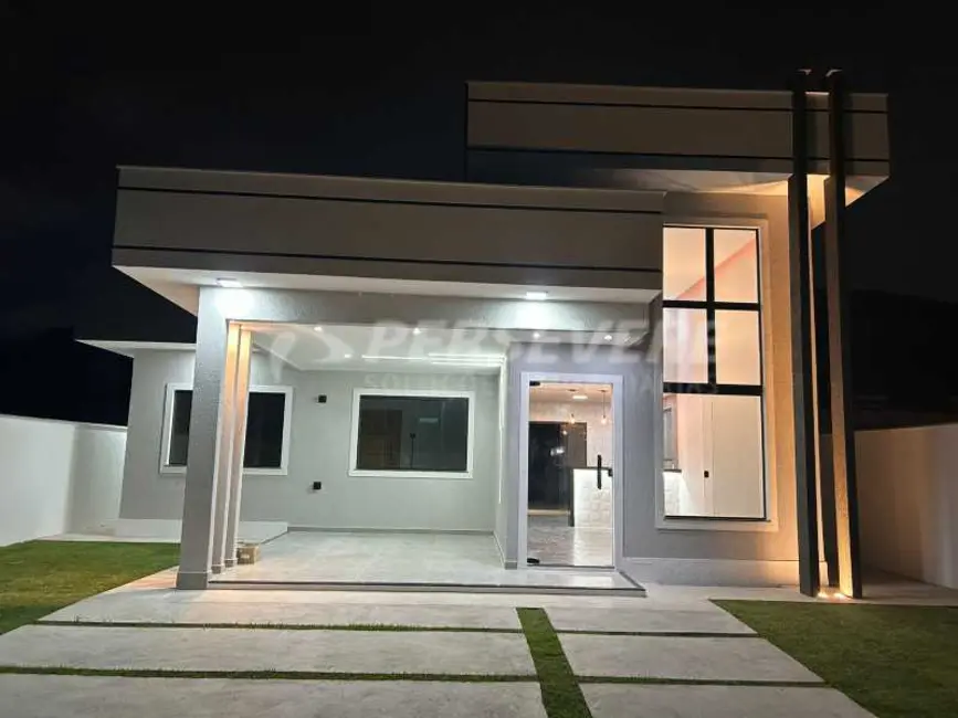 Foto 1 de Casa com 3 quartos à venda, 113m2 em Marica - RJ