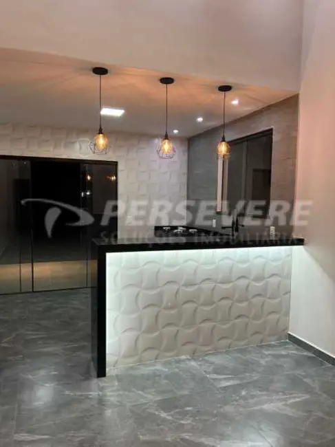 Foto 2 de Casa com 3 quartos à venda, 113m2 em Marica - RJ