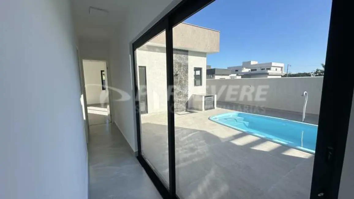 Foto 5 de Casa com 3 quartos à venda, 179m2 em Marica - RJ