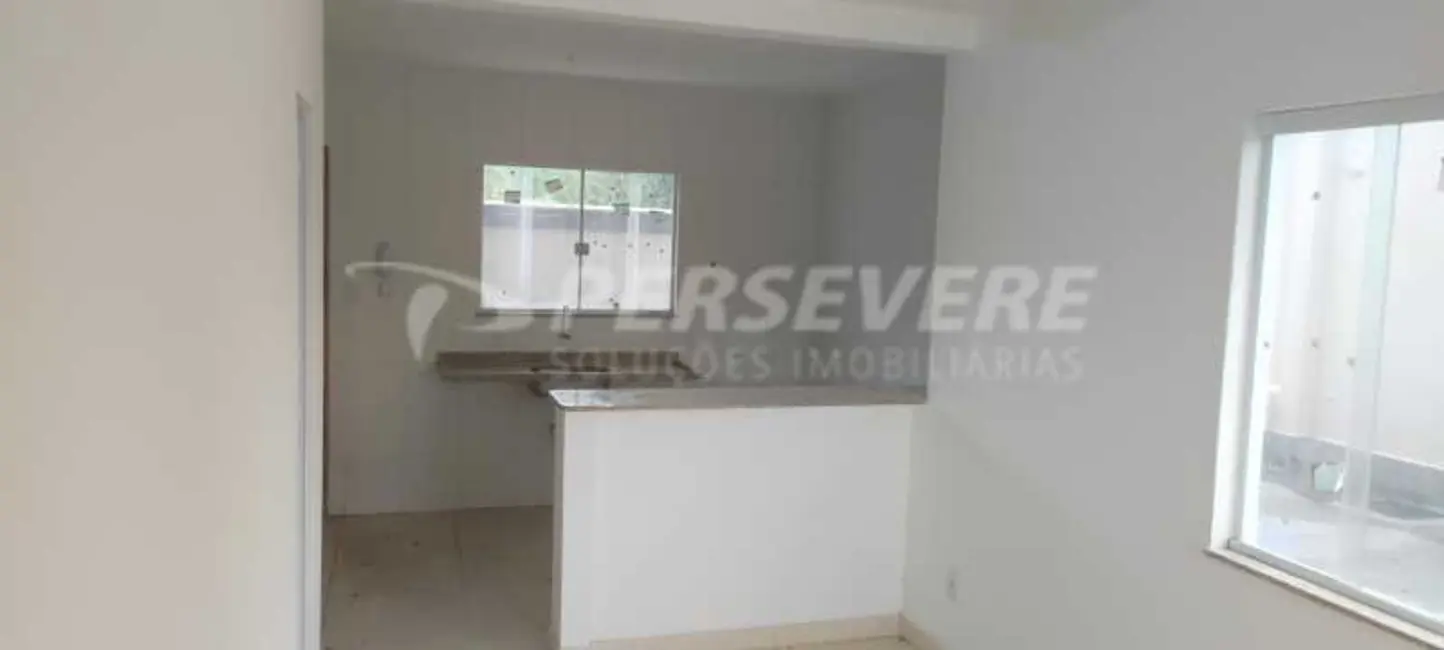 Foto 1 de Casa com 2 quartos à venda, 68m2 em Marica - RJ