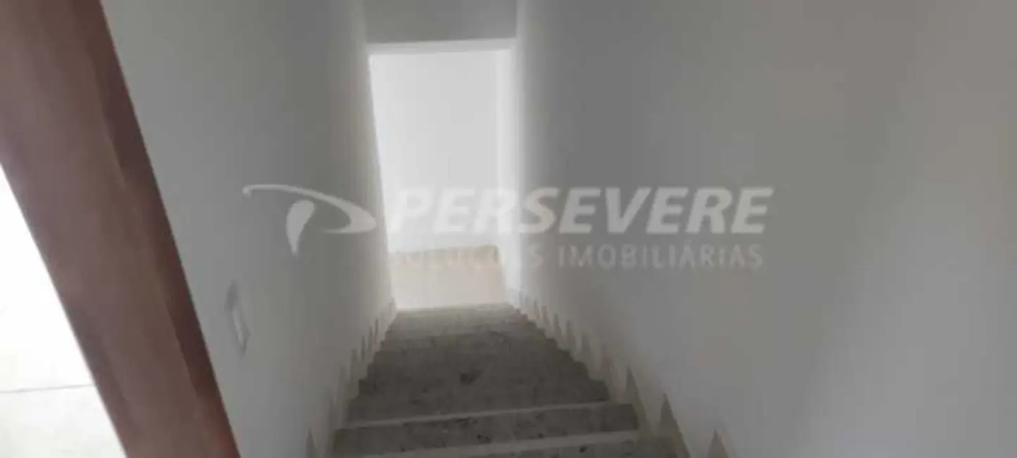 Foto 8 de Casa com 2 quartos à venda, 68m2 em Marica - RJ