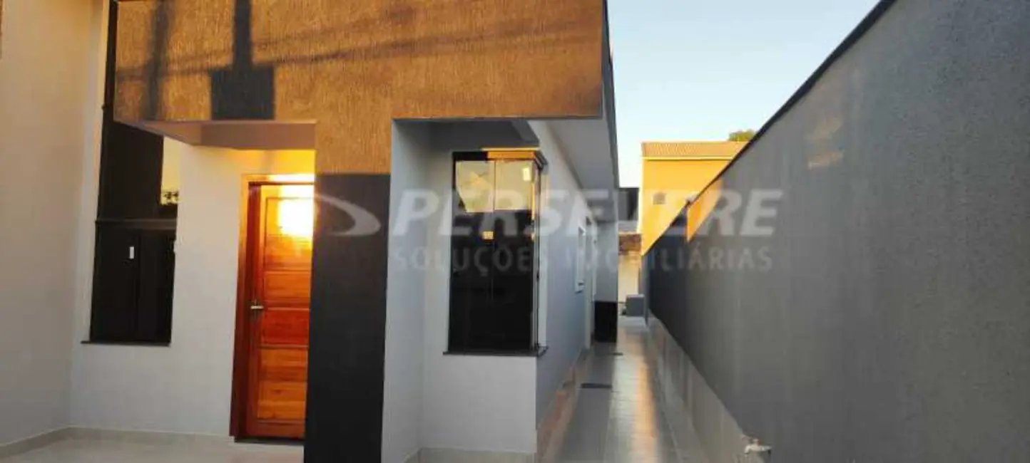 Casa com 2 quartos à venda, 92m2 em Marica - RJ - imagem 1 Foto 1 de Casa com 2 quartos à venda, 92m2 em Marica - RJ