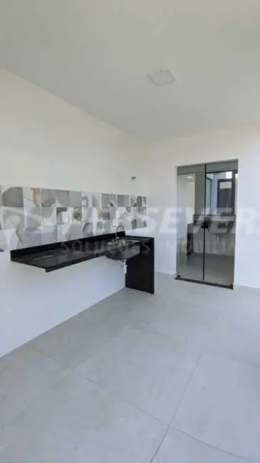 Casa com 3 quartos à venda e para alugar, 142m2 em Marica - RJ - imagem 6 Foto 6 de Casa com 3 quartos à venda e para alugar, 142m2 em Marica - RJ
