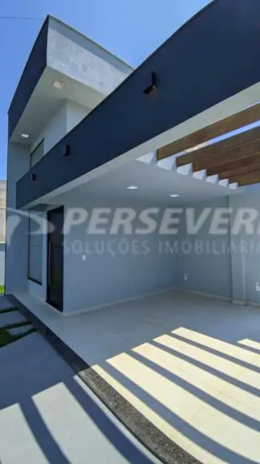 Casa com 3 quartos à venda e para alugar, 142m2 em Marica - RJ - imagem 3 Foto 3 de Casa com 3 quartos à venda e para alugar, 142m2 em Marica - RJ