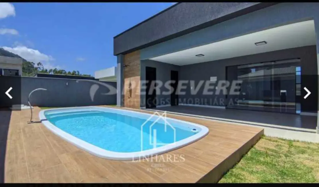 Foto 2 de Casa de Condomínio com 3 quartos à venda, 150m2 em Marica - RJ