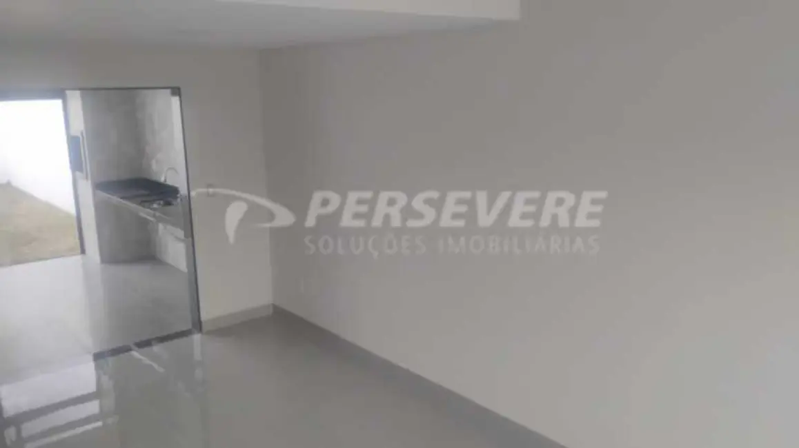Foto 6 de Casa com 2 quartos à venda, 70m2 em Marica - RJ