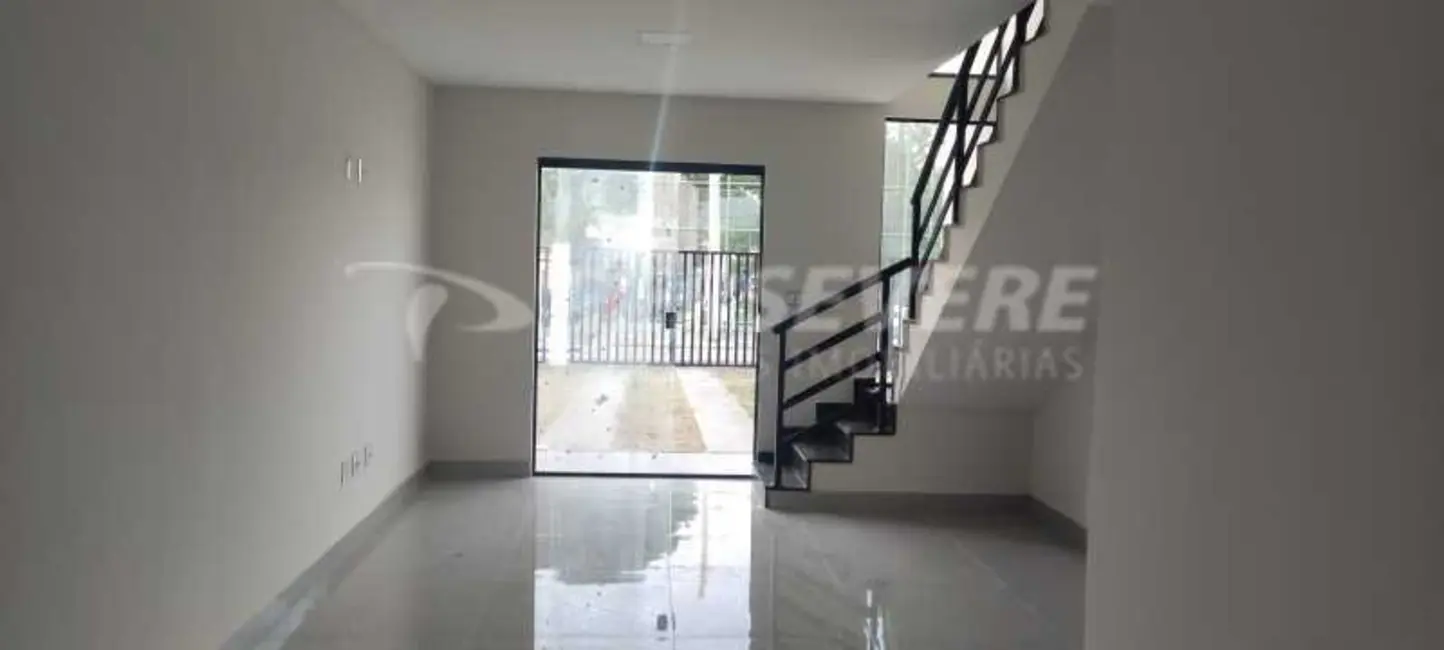 Foto 1 de Casa com 2 quartos à venda, 70m2 em Marica - RJ