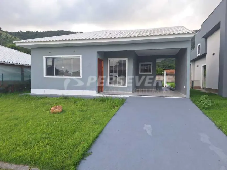 Foto 2 de Casa de Condomínio com 3 quartos à venda, 105m2 em Marica - RJ