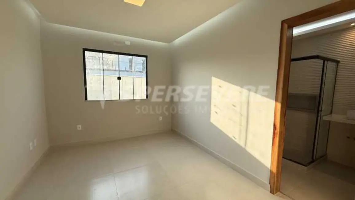Foto 9 de Casa de Condomínio com 3 quartos à venda, 175m2 em Marica - RJ