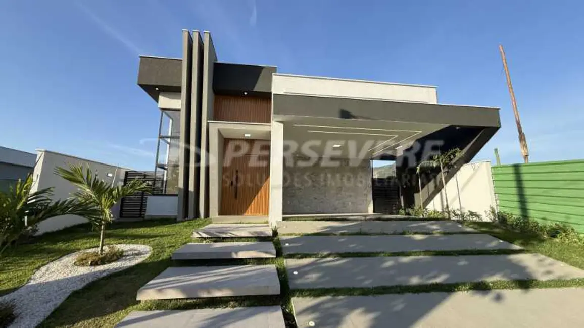 Foto 1 de Casa de Condomínio com 3 quartos à venda, 170m2 em Marica - RJ