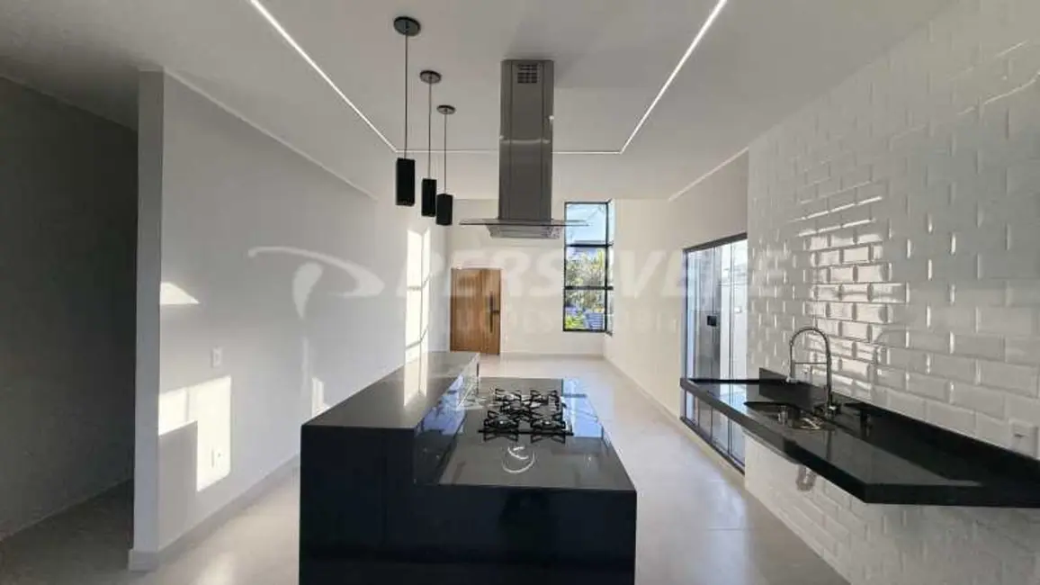Foto 6 de Casa de Condomínio com 3 quartos à venda, 170m2 em Marica - RJ